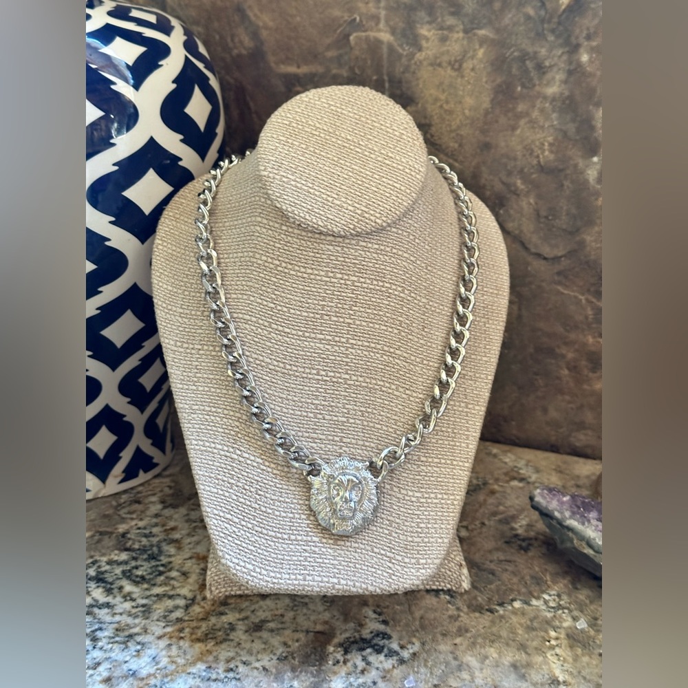 Silver Link Chain Lion Head Necklace